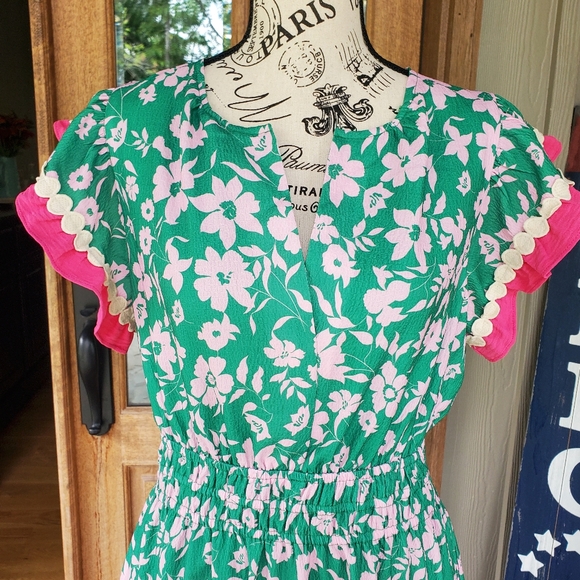 Gorgeous Floral Midi Dress-NWT - Picture 2 of 15